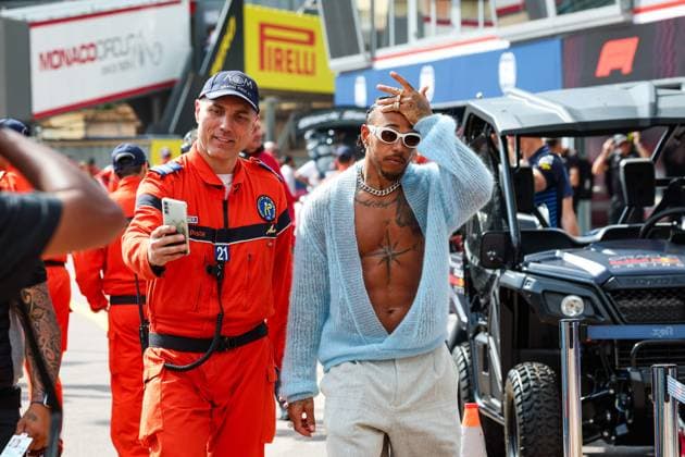 Sport Bilder des Tages HAMILTON Lewis (gbr), Mercedes AMG F1 Team W15, portrait during the Formula 1 Grand Prix de Monaco 2024, 8th round of the 2024 Formula One World Championship, WM, Weltmeisterschaft from May 23 to 26, 2024 on the Circuit de Monaco, in Monaco - F1 - MONACO GRAND PRIX 2024 DPPI Panoramic  240523_R08_MONACO_DP_FGOO8142