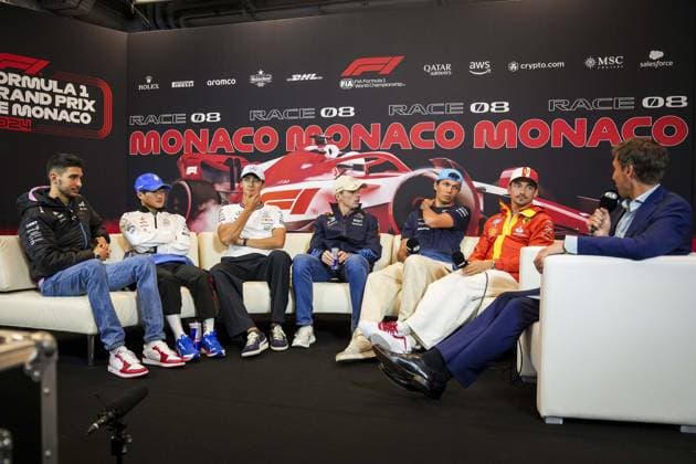 OCON Esteban (fra), Alpine F1 Team A524, TSUNODA Yuki (jap), Visa Cash App RB F1 Team VCARB 01, RUSSELL George (gbr), Mercedes AMG F1 Team W15, VERSTAPPEN Max (ned), Red Bull Racing RB20, ALBON Alexander (tha), Williams Racing FW46, LECLERC Charles (mco), Scuderia Ferrari SF-24, portrait, press conference, PK, Pressekonferenz during the Formula 1 Grand Prix de Monaco 2024, 8th round of the 2024 Formula One World Championship, WM, Weltmeisterschaft from May 23 to 26, 2024 on the Circuit de Monaco, in Monaco - F1 - MONACO GRAND PRIX 2024 DPPI Panoramic  240523_R08_MONACO_DP_DSC01078
