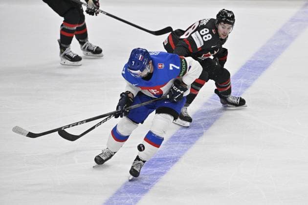 Canada vs Slovakia quarter-final match of the 2024 IIHF World Championship, WM, Weltmeisterschaft in Prague, Czech Republic, on May 23, 2024. L-R Mario Grman (SVK), Andrew Mangiapane (GER). (CTKxPhoto VitxSimanek) CTKPhotoP2024052306564  CTKPhotoP2024052306564