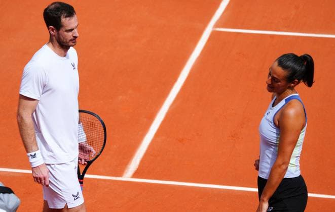 Andy Murray chats with Caroline Garcia French Open Tennis, Thursday Practice and Qualifying, Tennis, Roland Garros, Paris, France - 23 May 2024  Copyright: xJavierxGarcia Shutterstockx 14496641fr