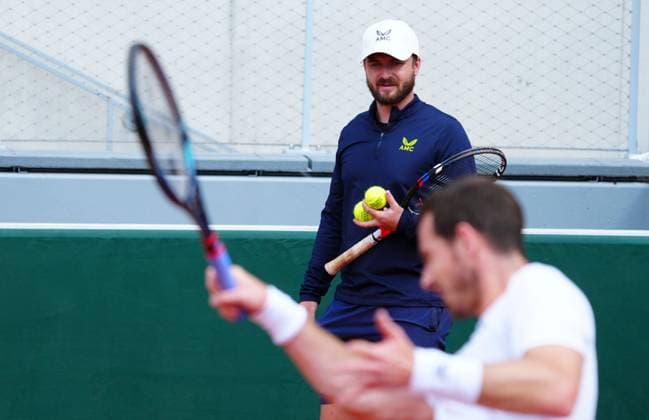 Andy Murray practices with the help of Jonny O Mara French Open Tennis, Thursday Practice and Qualifying, Tennis, Roland Garros, Paris, France - 23 May 2024  Copyright: xJavierxGarcia Shutterstockx 14496641hr