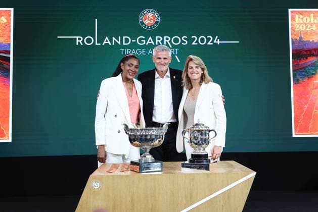 Sport Bilder des Tages The Draw At Rolang Garros 2024 NB Marie Jose Perec, Gilles Moretton, Amelie Mauresmo during the draw at Rolang Garros 2024 on May 23, 2024 in Paris, France. Photo by Nasser Berzane ABACAPRESS.COM Paris France  Copyright: xBerzanexNasser ABACAx