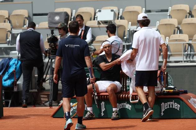 ROLAND GARROS PHOTOPQR LE PARISIEN Le Parisien Arnaud Journois ; PARIS ; 24 05 2024 ; TENNIS , ROLAND GARROS 2024 , SIMPLE MESSIEURS , COURT PHILIPPE CHATRIER , RAFAEL NADAL A L ENTRAINEMENT Paris, France, may 24th 2024 Training session for Rafael Nadal before Roland Garros french open PARIS 75 France  Copyright: xPHOTOPQR LExPARISIEN MAXPPPxLexParisienx xArnaudxJournoisx 20240524LPA5834 20240524LPA5834