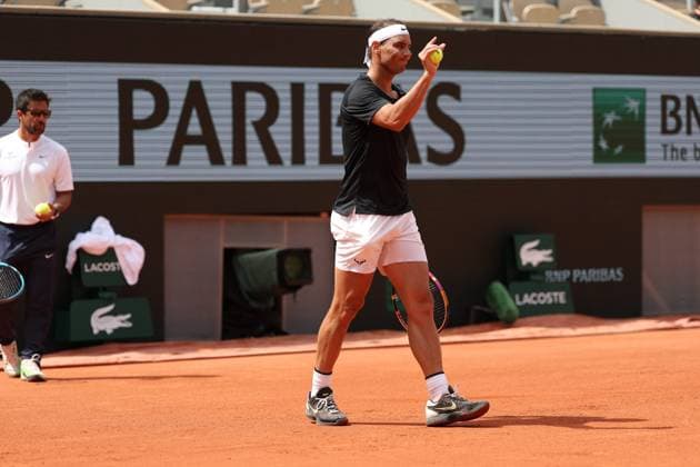 ROLAND GARROS PHOTOPQR LE PARISIEN Le Parisien Arnaud Journois ; PARIS ; 24 05 2024 ; TENNIS , ROLAND GARROS 2024 , SIMPLE MESSIEURS , COURT PHILIPPE CHATRIER , RAFAEL NADAL A L ENTRAINEMENT Paris, France, may 24th 2024 Training session for Rafael Nadal before Roland Garros french open PARIS 75 France  Copyright: xPHOTOPQR LExPARISIEN MAXPPPxLexParisienx xArnaudxJournoisx 20240524LPA5841 20240524LPA5841