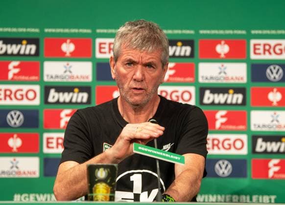 Sport Bilder des Tages Fussball, Herren, Saison 2023 2024, DFB-Pokal (Finale), 1. FC Kaiserslautern - Bayer 04 Leverkusen, Pressekonferenz und Training am Tag vor dem Spiel, Trainer Friedhelm Funkel (Kaiserslautern), 24.05. 2024, *** Soccer, Men, Season 2023 2024, DFB Cup Final , 1 FC Kaiserslautern Bayer 04 Leverkusen, Press conference and training the day before the match, Coach Friedhelm Funkel Kaiserslautern , 24 05 2024, Copyright: xSebastianxRäppold MatthiasxKochx