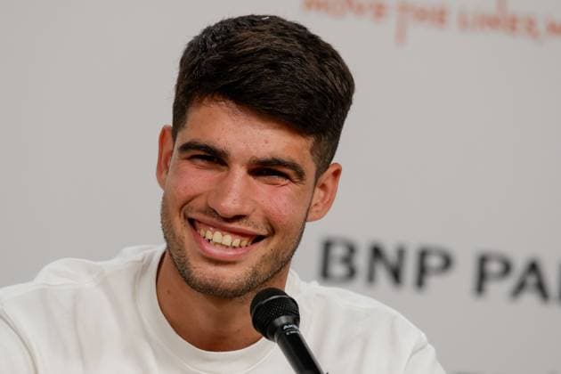 24 05 2024, Tennis, French Open 2024 Roland Garros, FRA, Paris, picture from left, press conference with Carlos Alcaraz ESP laughs Copyright: HMBxMedia AntonioxBorga