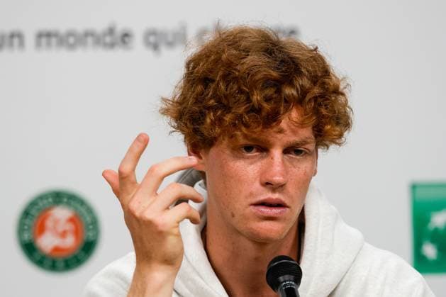 24 05 2024, Tennis, French Open 2024 Roland Garros, FRA, Paris, picture from left, press conference with Jannik Sinner ITA Copyright: HMBxMedia AntonioxBorga