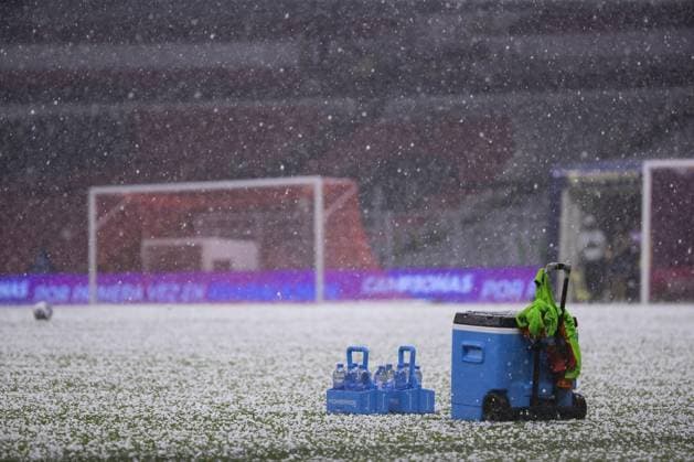 RECORD DATE NOT STATED Liga MX Femenil Clausura 2024 America vs Monterrey - Final Ida Hail (Granizo) during the final first leg match between America and Monterrey as part of the Torneo Clausura 2024 Liga MX Femenil at Azteca Stadium, on May 23, 2024 in Mexico City, Mexico. CIUDAD DE MEXICO CDMX MEXICO  Copyright: xMiguelxPontonx 20240524202818_LMXF_C24_FI_AM_MTY_GRANIZO18