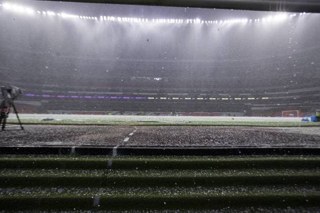 RECORD DATE NOT STATED Liga MX Femenil Clausura 2024 America vs Monterrey - Final Ida Hail (Granizo) during the final first leg match between America and Monterrey as part of the Torneo Clausura 2024 Liga MX Femenil at Azteca Stadium, on May 23, 2024 in Mexico City, Mexico. CIUDAD DE MEXICO CDMX MEXICO  Copyright: xMiguelxPontonx 20240524202826_LMXF_C24_FI_AM_MTY_GRANIZO22