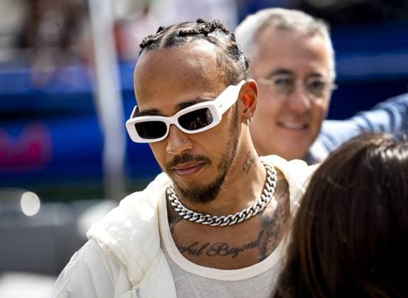 MONACO - Lewis Hamilton (Mercedes) arrives prior to the third free practice in the run-up to the Monaco Grand Prix. ANP SEM VAN DER WAL xVIxANPxSportx xxANPxIVx 499514224 originalFilename: 499514224.jpg