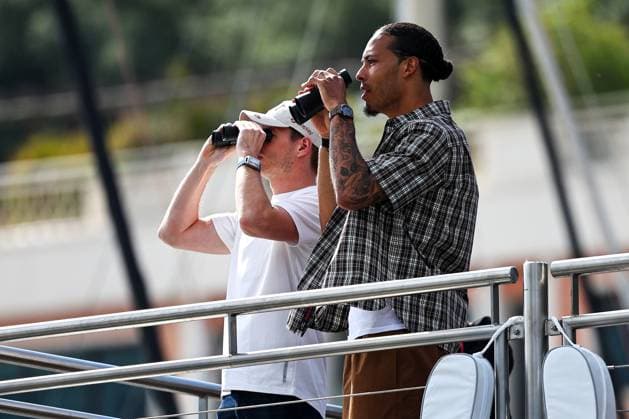 Max Verstappen of the Netherlands and Oracle Red Bull Racing and Virgil van Dijk gestures, gestures, Qualifying, F1 Grand Prix of Monaco, Monaco on May 25, 2024 in Monte Carlo, Monaco Photo by Diogo Cardoso DeFodi Images Max Verstappen of the Netherlands and Oracle Red Bull Racing and Virgil van Dijk look through binoculars from the Red Bull Energy Station, Qualifying, F1 Grand Prix of Monaco, Monaco on May 25, 2024 in Monte Carlo, Monaco Photo by Diogo Cardoso DeFodi Images Defodi 645 f1mon20240525 0072 Defodi-645