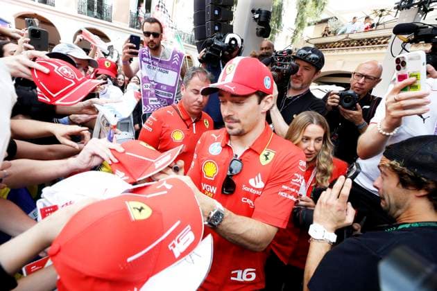 Fan zone GRAND PRIX DE MONACO PHOTOPQR NICE MATIN Dylan Meiffret ; Monaco ; 25 05 2024 ; Charles Leclerc et Carlos Sainz de chez Ferrari, Lewis Hamilton et George Russell de chez Mercedes, Max Verstappen et Sergio Perez de chez Red Bull sont venus a la rencontre des fans dans la Fan Zone. Monaco Grand Prix, fan zone Monaco France  Copyright: xPHOTOPQR NICExMATIN MAXPPPxDylanxMeiffretx 20240525NIM7681 20240525NIM7681