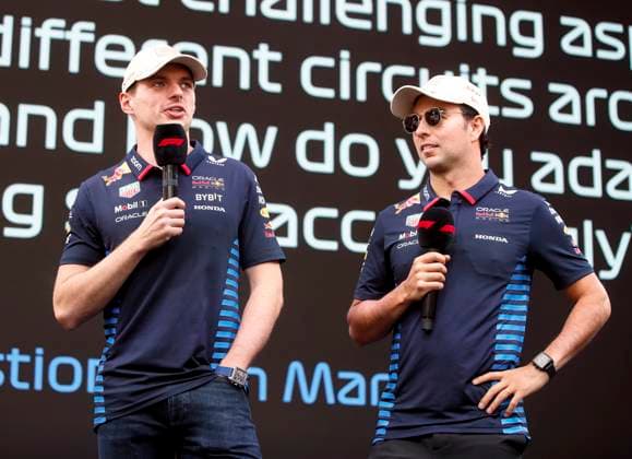Fan zone GRAND PRIX DE MONACO PHOTOPQR NICE MATIN Dylan Meiffret ; Monaco ; 25 05 2024 ; Charles Leclerc et Carlos Sainz de chez Ferrari, Lewis Hamilton et George Russell de chez Mercedes, Max Verstappen et Sergio Perez de chez Red Bull sont venus a la rencontre des fans dans la Fan Zone. Monaco Grand Prix, fan zone Monaco France  Copyright: xPHOTOPQR NICExMATIN MAXPPPxDylanxMeiffretx 20240525NIM7704 20240525NIM7704