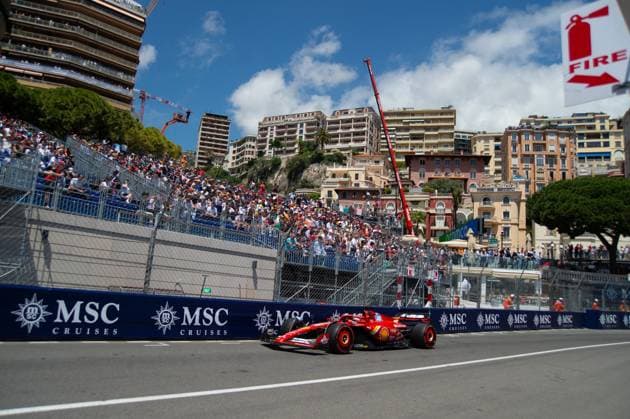 16 Charles Leclerc (MCN) SCUDERIA FERRARI F1 TEAM in azione durante prove libere 3 del GRAN PREMIO DI MONACO F1 2024 @RACINGPICTURE during Formula 1 Grand Prix de Monaco - Free Practice and Qualify, Formula 1 Championship in Monaco, Principality of Monaco, May 25 2024  Copyright: xGiancarloxCattagni IPAxSportx xix xx IPA_46521137 IPA_Agency_IPA46521137