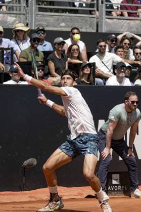 Le joueur de tennis argentin Tomas Martin ETCHEVERRY lors de la finale simple du tournoi de l Open Parc Auvergne RhÃ ne-Alpes Ã Lyon le 25 05 2024. TENNIS : Open Parc - Lyon - 25 05 2024 SandrineThesillat Panoramic 