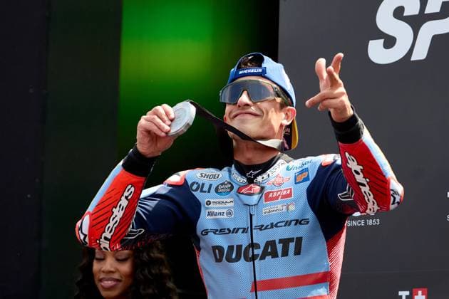 Bilder des Jahres 2024, Sport 05 Mai Sport Themen der Woche KW21 Sport Bilder des Tages 25th May 2024; Circuit de Barcelona, Barcelona, Catalonia, Spain; 2024 MotoGP of Catalunya Qualifying Day; sprint race podium ceremony, Marc Marquez of the Gresini Racing celebrates the 2nd place  ActionPlus12647087 PabloxGuillen