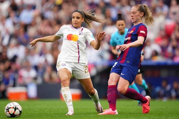 ESP: FC Barcelona, Barca v Olympique Lyonnais. UEFA Women™s Champions League. Final Delphine Cascarino of Olympique Lyonnais and Salma Paralluelo of FC Barcelona during the UEFA Women™s Champions League Final match between FC Barcelona and Olympique Lyonnais played at San Mames Stadium on May 25, 2024 in Bilbao Spain. kpng Copyright: xBaguxBlancox xPRESSINPHOTOx PS_240525_012
