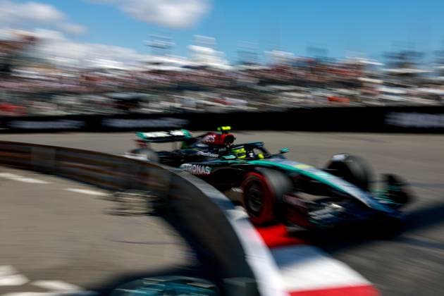 44 HAMILTON Lewis (gbr), Mercedes AMG F1 Team W15, action during the Formula 1 Grand Prix de Monaco 2024, 8th round of the 2024 Formula One World Championship, WM, Weltmeisterschaft from May 23 to 26, 2024 on the Circuit de Monaco, in Monaco - F1 - MONACO GRAND PRIX 2024 DPPI Panoramic  240525_R08_MONACO_DP_F12024GP08MCO_JK381923