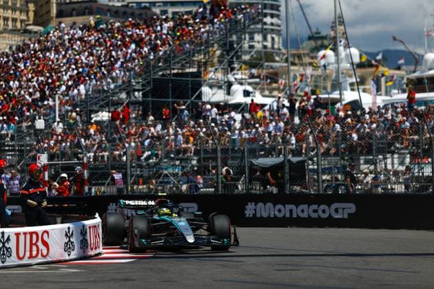 44 HAMILTON Lewis (gbr), Mercedes AMG F1 Team W15, action during the Formula 1 Grand Prix de Monaco 2024, 8th round of the 2024 Formula One World Championship, WM, Weltmeisterschaft from May 23 to 26, 2024 on the Circuit de Monaco, in Monaco - F1 - MONACO GRAND PRIX 2024 DPPI Panoramic  240525_R08_MONACO_DP_F12024GP08MCO_JK380994