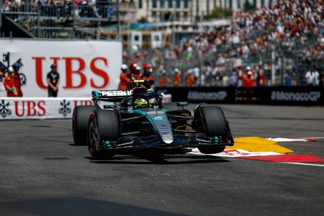 44 HAMILTON Lewis (gbr), Mercedes AMG F1 Team W15, action during the Formula 1 Grand Prix de Monaco 2024, 8th round of the 2024 Formula One World Championship, WM, Weltmeisterschaft from May 23 to 26, 2024 on the Circuit de Monaco, in Monaco - F1 - MONACO GRAND PRIX 2024 DPPI Panoramic  240525_R08_MONACO_DP_F12024GP08MCO_JK381036