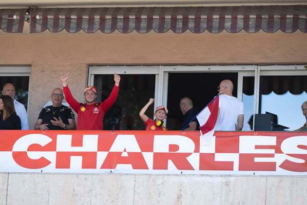May 25, 2024, Monte-Carlo, Monaco: Ferrari fans celebrate home town Monegasque hero Charles landing P1 on Qualifying Day of the Formula 1 2024 Monaco Grand Prix. Charles Leclerc qualified on Pole position while Max Verstappen dropped to 6th place. Monte-Carlo Monaco - ZUMAb177 20240525_aap_b177_024 Copyright: xTaidghxBarronx