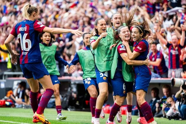 240525 Aitana Bonmati of Barcelona celebrates with team mates after 1 0 during the UEFA Women s Champions League final between Barcelona and Lyon on May 25, 2024 in Bilbao Photo Ludvig Thunman BILDBYRAN kod LT LT0620 fotboll football soccer fotball champions league barcelona lyon dam bbeng final champions league final final final 2024 jubel  Copyright: LUDVIGxTHUNMAN BB240525LT075