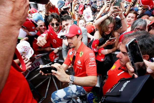 81e Grand Prix de Monaco PHOTOPQR NICE MATIN Dylan Meiffret ; Monaco ; 25 05 2024 ; Charles Leclerc et Carlos Sainz de chez Ferrari, Lewis Hamilton et George Russell de chez Mercedes, Max Verstappen et Sergio Perez de chez Red Bull sont venus a la rencontre des fans dans la Fan Zone. Monaco GP May 2024 Monaco France  Copyright: xPHOTOPQR NICExMATIN MAXPPPxDylanxMeiffretx 20240525NIM8934 20240525NIM8934