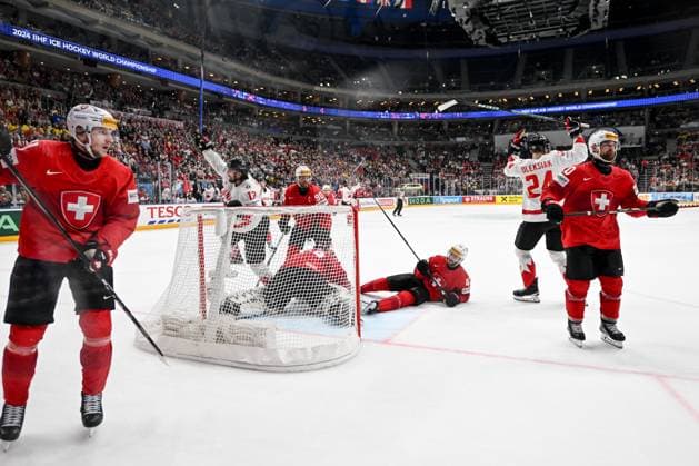 PRAGUE, CZECH REPUBLIC MAY 25 Canada celebrate a goal after Andrea Glauser of Switzerland scores in his own goal during the 2024 IIHF Ice Hockey World Championship Czechia Semifinal match between Canada and Switzerland at Prague Arena on May 25, 2024 in Prague, Czech Republic Prague Prague Arena Czech Republic Copyright: xJustPictures.ch AndreaxBrancax jp-en-EuSpIm-AB_25052024_DSC_6879