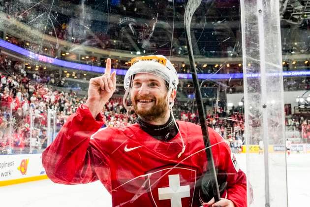 PRAGUE, CZECH REPUBLIC MAY 25 Andrea Glauser of Switzerland go thanks their family after the 2024 IIHF Ice Hockey World Championship Czechia Semifinal match between Canada and Switzerland at Prague Arena on May 25, 2024 in Prague, Czech Republic Prague Prague Arena Czech Republic Copyright: xJustPictures.ch JarixPestelaccix jp-en-EuSpIm-JP4_JAR_Canada_Switzerland_25May_2024341