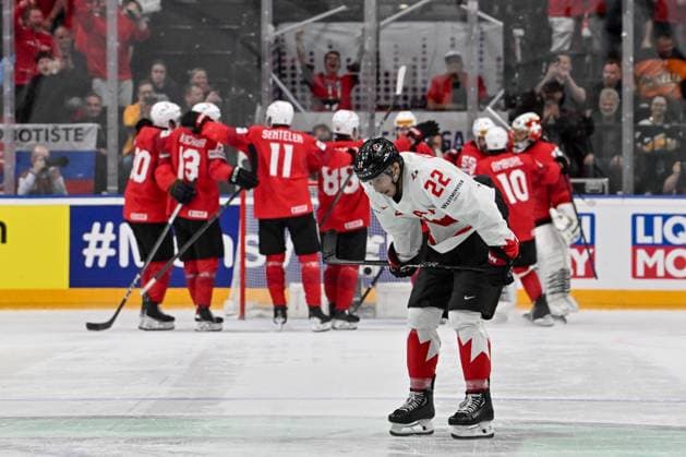 PRAGUE, CZECH REPUBLIC MAY 25 Dylan Cozens of Canada disappointed after the loss during the 2024 IIHF Ice Hockey World Championship Czechia Semifinal match between Canada and Switzerland at Prague Arena on May 25, 2024 in Prague, Czech Republic Prague Prague Arena Czech Republic Copyright: xJustPictures.ch AndreaxBrancax jp-en-EuSpIm-AB_25052024_AAB_6437