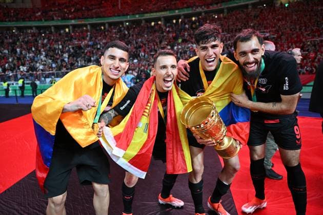 25 05 2024, xjrdrx, Football DFB Cup Final 2023 24, 1 FC Kaiserslautern Bayer 04 Leverkusen emspor, v l Gustavo Puerta Bayer Leverkusen Alejandro Grimaldo Bayer Leverkusen Piero Hincapie Bayer Leverkusen Borja Iglesias Bayer Leverkusen DFL DFB REGULATIONS PROHIBIT ANY USE OF PHOTOGRAPHS as IMAGE SEQUENCES and or QUASI VIDEO Berlin