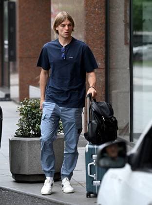 Euro 2024, Nationalteam Kroatien, Ankunft in Zagreb Croatia Football national team, Nationalteam Croatia s player Borna Sosa arrive in Hotel Sheration in Zagreb, Croatia, on May 26, 2024. ahead of the UEFA EURO, EM, Europameisterschaft,Fussball 2024. MarkoxLukunic PIXSELL