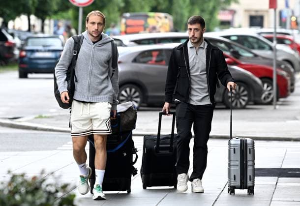 Euro 2024, Nationalteam Kroatien, Ankunft in Zagreb Croatia Football national team, Nationalteam Croatia s players Lovro Majer and Josip Juranovic arrive in Hotel Sheration in Zagreb, Croatia, on May 26, 2024. ahead of the UEFA EURO, EM, Europameisterschaft,Fussball 2024. MarkoxLukunic PIXSELL