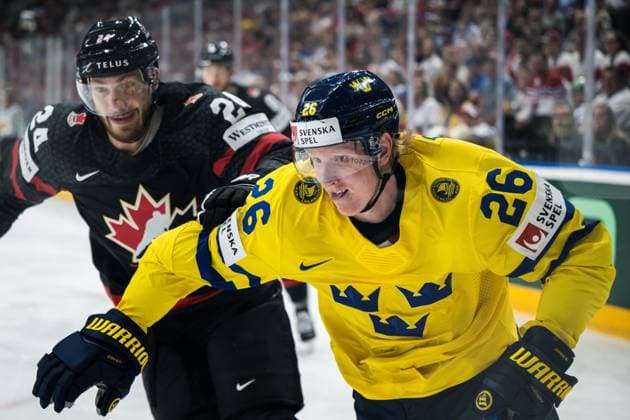 240526 Jamie Oleksiak of Canada and Rasmus Dahlin of Sweden during the 2024 IIHF Ice Hockey World Championship bronze medal game between Sweden and Canada on May 26, 2024 in Prague Photo Maxim Thore BILDBYRAN kod MT MT0605 ishockey ice hockey ishockey vm sweden canada 2024 iihf ice hockey world championship bbeng bronsmatch sverige kanada  Copyright: MAXIMxTHORE BB240526MT009