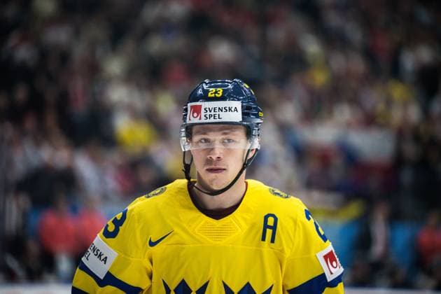 240526 Lucas Raymond of Sweden during the 2024 IIHF Ice Hockey World Championship bronze medal game between Sweden and Canada on May 26, 2024 in Prague Photo Maxim Thore BILDBYRAN kod MT MT0605 ishockey ice hockey ishockey vm sweden canada 2024 iihf ice hockey world championship bbeng bronsmatch sverige kanada  Copyright: MAXIMxTHORE BB240526MT018
