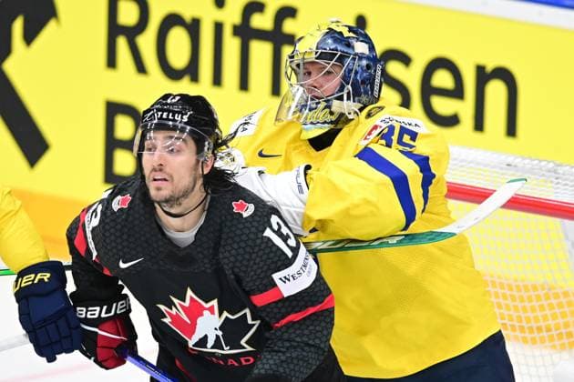 GUSTAVSSON Filip in a battle with TANEV Brandon during the 2024 Ice hockey, Eishockey World Championship, WM, Weltmeisterschaft bronze medal match, Sweden - Canada, 26. mai 2024 Prague Czech republic Copyright: xx FAJ_7393
