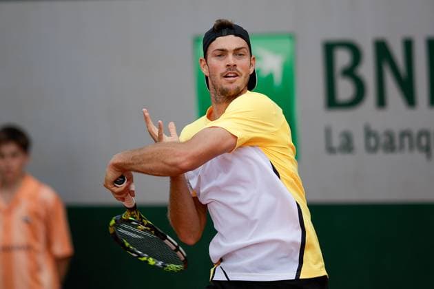 26 05 2024 Tennis, French Open 2024 Roland Garros, FRA, Paris, Men™s Singles Court 9 FIRST ROUND Jordan Thompson AUS Maximilian Marterer GER Picture from left Maximilian Marterer GER plays a forehand Copyright: HMBxMedia AntonioxBorga