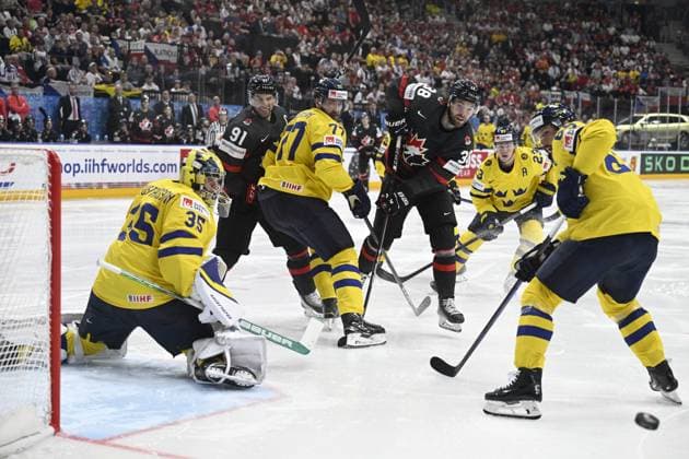 L-R goalkeeper Filip Gustavsson (SWE), John Tavares (CAN), Victor Hedman (SWE), Brandon Hagel (CAN), Lucas Raymond (SWE) and Erik Karlsson (SWE) in action during the 2024 IIHF World Championship, WM, Weltmeisterschaft match for the third place, Sweden vs Canada, in Prague, Czech Republic, on May 26, 2024. (CTKxPhoto MichalxKamaryt) CTKPhotoP2024052604032  CTKPhotoP2024052604032
