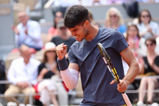 ROLAND GARROS 2024 Thierry Larret Maxppp. Tennis. Roland Garros 2024. Internationaux de France de tennis. Stade Roland Garros, Paris (75). Le 26 Mai 2024. Court Philippe Chatrier : J.J. WOLF (USA) vs Carlos ALCARAZ (ESP) PARIS (75) STADE ROLAND GARROS PARIS ILE DE FRANCE FRANCE  Copyright: xThierryxLarret MAXPPPxThierryxLarretx TL_20240526_0513 0481361799st