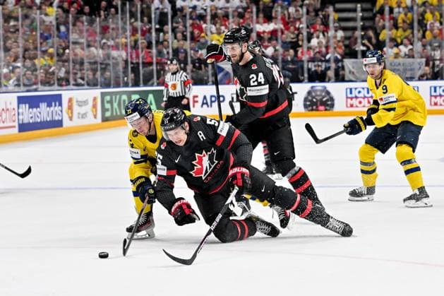 PRAGUE, CZECH REPUBLIC MAY 26 Colton Parayko of Canada and Lucas Raymond of Sweden battle for the puck during 2024 IIHF Ice Hockey World Championship Czechia Third Place Match between Sweden and Canada at Prague Arena on May 26, 2024 in Prague Prague, Czech Republic Prague Prague Arena Czech Republic Copyright: xJustPictures.ch AndreaxBrancax jp-en-EuSpIm-AB_26052024_AAB_7614