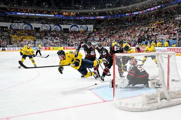 PRAGUE, CZECH REPUBLIC MAY 26 Lucas Raymond of Sweden falls down in front of the net during 2024 IIHF Ice Hockey World Championship Czechia Third Place Match between Sweden and Canada at Prague Arena on May 26, 2024 in Prague, Czech Republic Prague Prague Arena Czech Republic Copyright: xJustPictures.ch AndreaxBrancax jp-en-EuSpIm-AB_26052024_DSC_8113