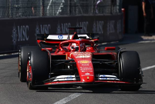 May 26, 2024, Monte Carlo, Monaco: Charles Leclerc of Ferrari leads after the start of the F1 Grand Prix of Monaco at Circuit de Monaco on May 26, 2024 in Monte-Carlo, Monaco. Monte Carlo Monaco - ZUMAz156 0481381043st Copyright: xBeataxZawrzelx