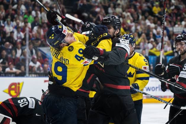 240526 Fabian Zetterlund of Sweden and Dylan Cozens of Canada during the 2024 IIHF Ice Hockey World Championship bronze medal game between Sweden and Canada on May 26, 2024 in Prague Photo Maxim Thore BILDBYRAN kod MT MT0605 ishockey ice hockey ishockey vm sweden canada 2024 iihf ice hockey world championship bbeng bronsmatch sverige kanada  Copyright: MAXIMxTHORE BB240526MT067