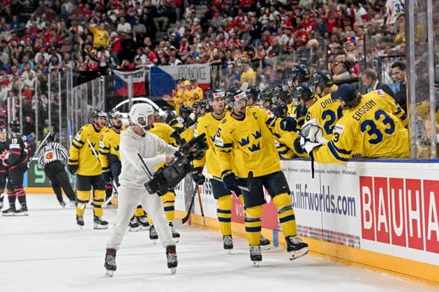 PRAGUE, CZECH REPUBLIC MAY 26 Erik Karlsson of Sweden celebrate after scoring a goal during 2024 IIHF Ice Hockey World Championship Czechia Third Place Match between Sweden and Canada at Prague Arena on May 26, 2024 in Prague, Czech Republic Prague Prague Arena Czech Republic Copyright: xJustPictures.ch AndreaxBrancax jp-en-EuSpIm-AB_26052024_AAB_8082