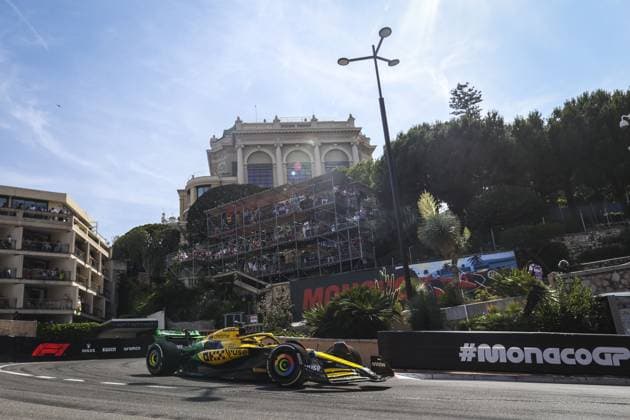81 PIASTRI Oscar (aus), McLaren F1 Team MCL38, action during the Formula 1 Grand Prix de Monaco 2024, 8th round of the 2024 Formula One World Championship, WM, Weltmeisterschaft from May 23 to 26, 2024 on the Circuit de Monaco, in Monaco - F1 - MONACO GRAND PRIX 2024 DPPI Panoramic  240526_R08_MONACO_DP_AV3_3995