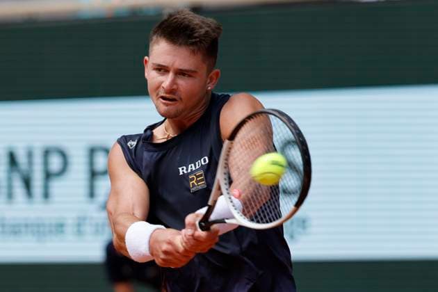 May 26, 2024, Paris, Paris, France: J.J Wolf (USA) in action during the tennis Grand Slam of Roland Garros 2024, day 1, match between J.J Wolf (USA) and Carlos Alcaraz (ESP) at Roland Garros Stadium - on May 23 2024.Paris - France Paris France - ZUMAb253 20240526_zsp_b253_044 Copyright: xLoicxBaratouxx