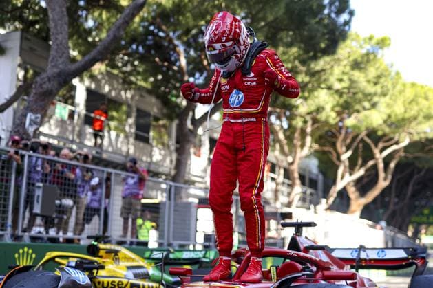 LECLERC Charles (mco), Scuderia Ferrari SF-24, portrait celebrate his win during the Formula 1 Grand Prix de Monaco 2024, 8th round of the 2024 Formula One World Championship, WM, Weltmeisterschaft from May 23 to 26, 2024 on the Circuit de Monaco, in Monaco - F1 - MONACO GRAND PRIX 2024 DPPI Panoramic  240526_R08_MONACO_DP_AV3_5320