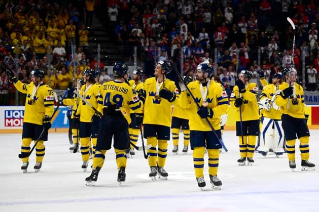 Players of Sweden celebrate bronze after the 2024 IIHF World Championship, WM, Weltmeisterschaft match for the third place, Sweden vs Canada, in Prague, Czech Republic, on May 26, 2024. (CTKxPhoto OndrejxDeml) CTKPhotoP2024052605067  CTKPhotoP2024052605067