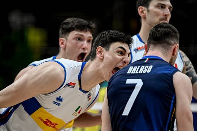 Sport Bilder des Tages Volleyball, Nations League, Brasilien - Italien Liga das Nações Brasil X Itália RIO DE JANEIRO, RJ - 26.05.2024: LIGA DAS NAÇÕES BRASIL X ITÁLIA - Brazil (Photo: Pedro Teixeira Fotoarena) x2544909x  PedroxTeixeira