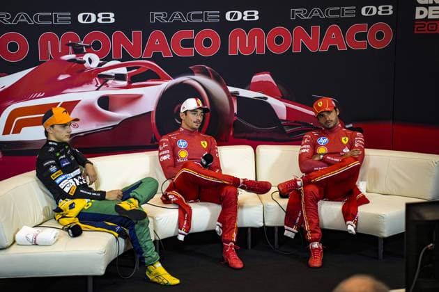 LECLERC Charles (mco), Scuderia Ferrari SF-24, PIASTRI Oscar (aus), McLaren F1 Team MCL38 and SAINZ Carlos (spa), Scuderia Ferrari SF-24, portrait, press conference, PK, Pressekonferenz during the Formula 1 Grand Prix de Monaco 2024, 8th round of the 2024 Formula One World Championship, WM, Weltmeisterschaft from May 23 to 26, 2024 on the Circuit de Monaco, in Monaco - F1 - MONACO GRAND PRIX 2024 DPPI Panoramic 240526_R08_MONACO_DP_DSC00375
